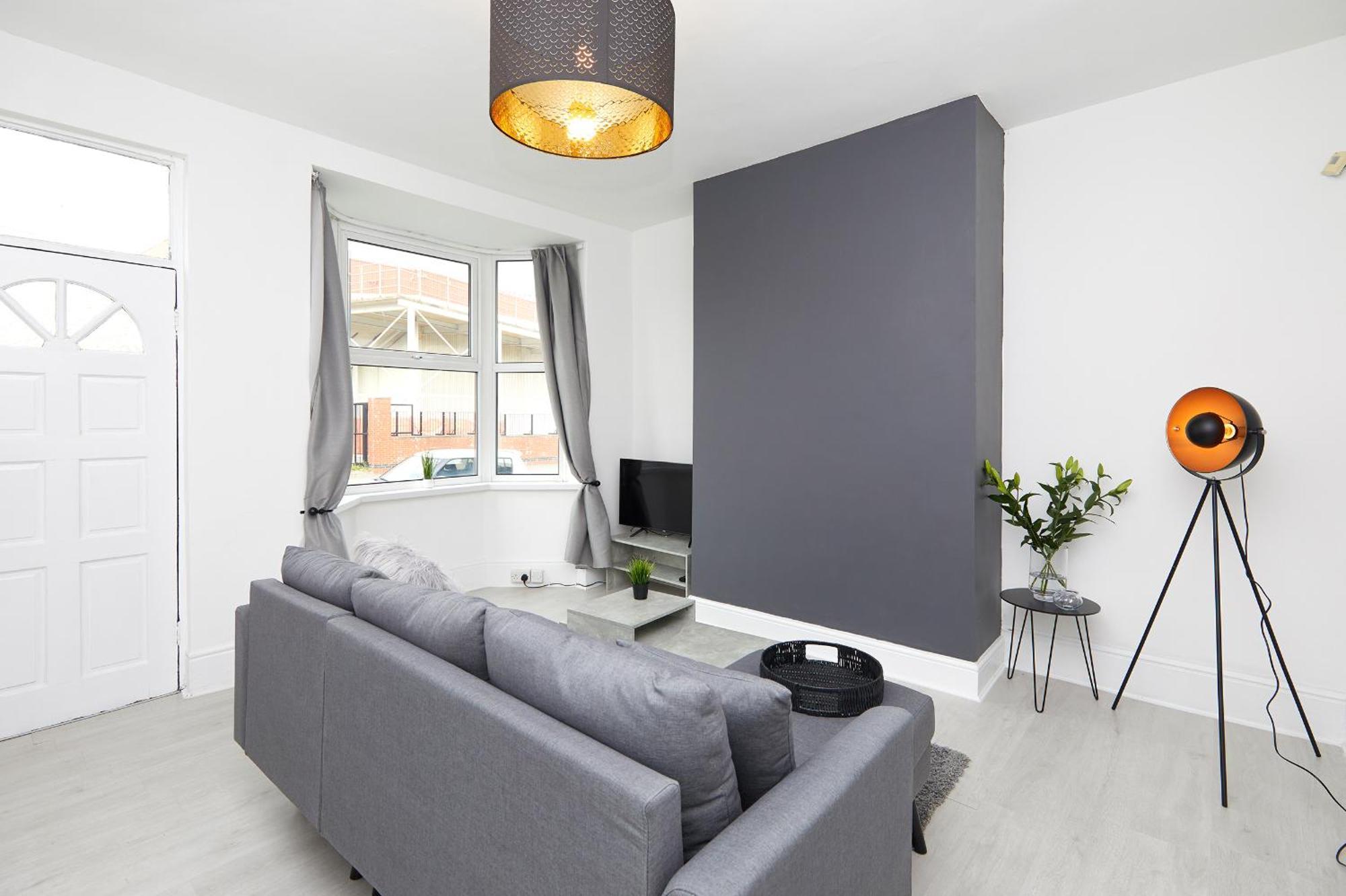 Your Sheffield Stays - Spacious 5 Bedroom House Номер фото